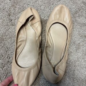 Vince Camuto Tan Leather Flats